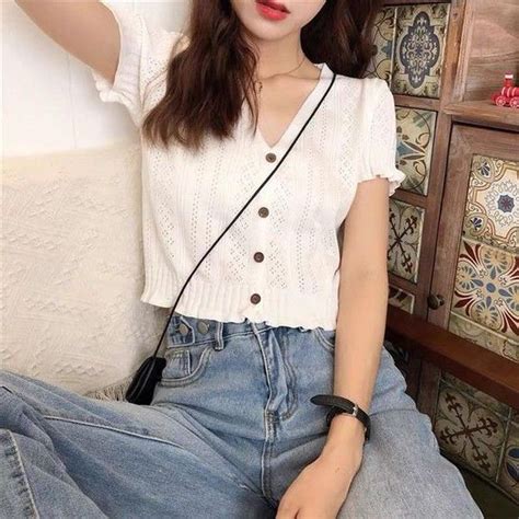 15 crop shirts make you look stylish page 9 korean fashion korean casual outfits outfit