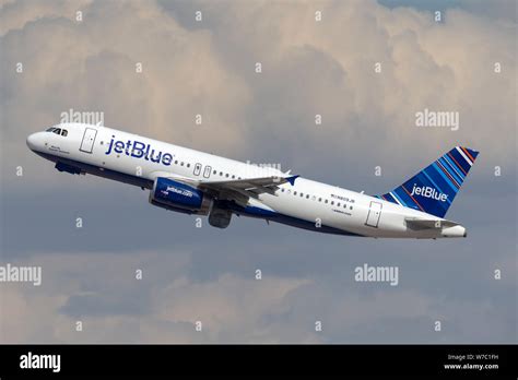 Jetblue Airways Airbus A320 Aircraft Taking Off From Mccarran