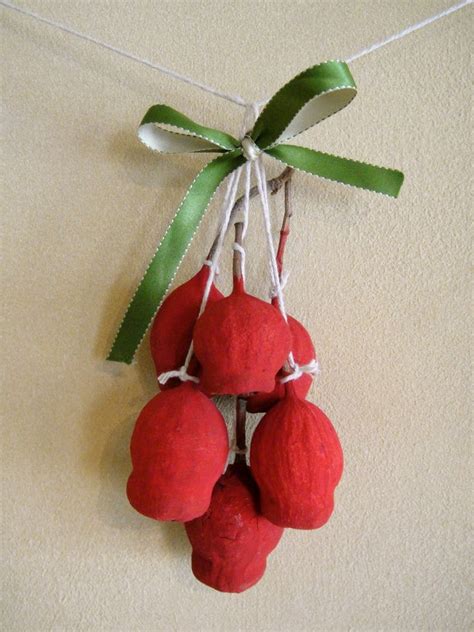 How to make an easy paper craft tree. Gumnut Christmas decoration... | Christmas decorations ...