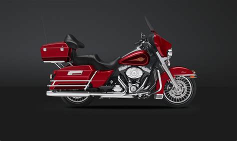 This is how everything should be. 2013 Harley-Davidson Electra Glide Classic - autoevolution