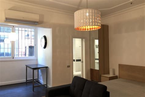 Fully Furnished Classic Art Deco Strata Studio Apartment Dettorre