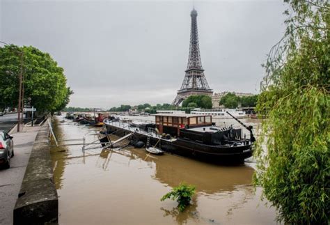 Seine Flooding 11 Dead In France And Germany As River Bursts Banks