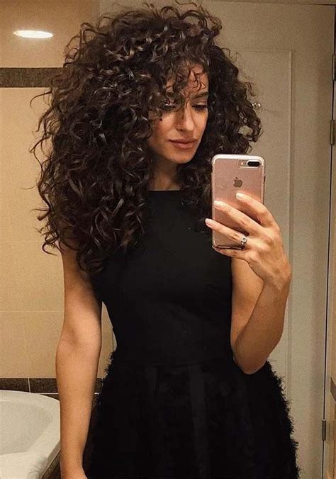 40 Beautiful Long And Curly Hair Ideas For Women That Looks Cool Curlyhair Layer в 2020 г