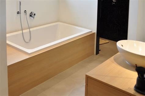Also, wenn sie möchten erhalten diese erstaunlich fotos im zusammenhang mit (ehrfürchtig wanne zur dusche kosten), einfach klicken speichern link zum speichern diese bilder auf ihren computer. Badbereich Dusche / Wanne | Klocke | Badezimmer holz ...