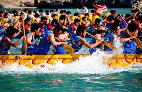 Chinese Dragon Boat Festival History Date Traditions And Customs
