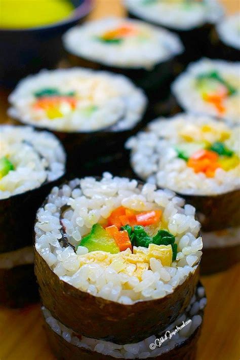 Submitted 2 years ago by hanawong. Vegetarian Kimbap (Korean Seaweed Rice Roll) | Yemek ...