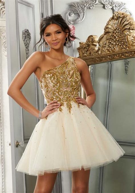 White Quinceanera Dama Dresses