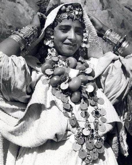 A Young Woman From Tafraout Wearing Traditional Amazigh Dress And Jewelery Absorb It In 2019