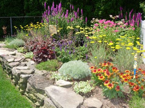 Planning A Perennial Garden Binley Florist And Garden Center