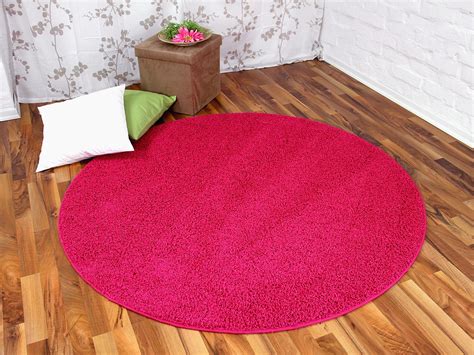 Achten sie darauf, dass der teppich mindestens 120 zentimeter kürzer ist als der raum, sodass sie die wohnungstür ohne probleme öffnen können. Hochflor Shaggy Teppich Prestige Pink Rund in 7 Größen ...