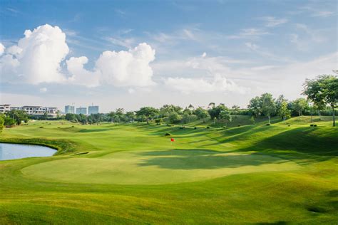 There are various ways to get to horizon hills golf & country resort from singapore, whereby some of the popular ways include going by private taxi, charter van, public taxi or self drive. Best Golf Courses In Malaysia | Malaysia's Top Golf Clubs 2020