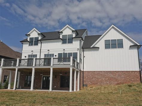Let me make your home like new again. Homearama 2018: Tour this Louisville area farmhouse