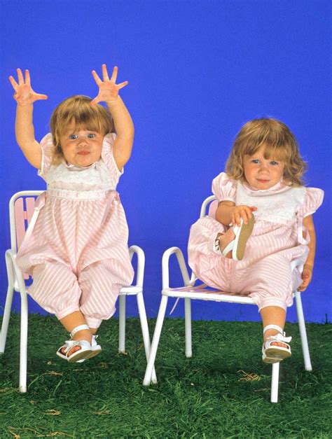 1988 Age 2 Ashley And Mary Kate Olsen Full House Olsen Twins Full House Full House Cast