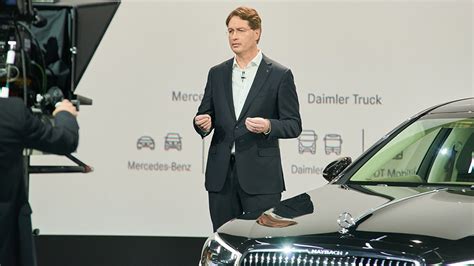 Hauptversammlung Daimler erhöht in der Krise Dividende und