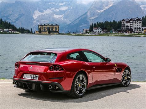 However, the lusso does lose out on the ferrari flair which comes with other models like the ferrari 812 superfast. Ferrari GTC4 Lusso (2017) - picture 24 of 53