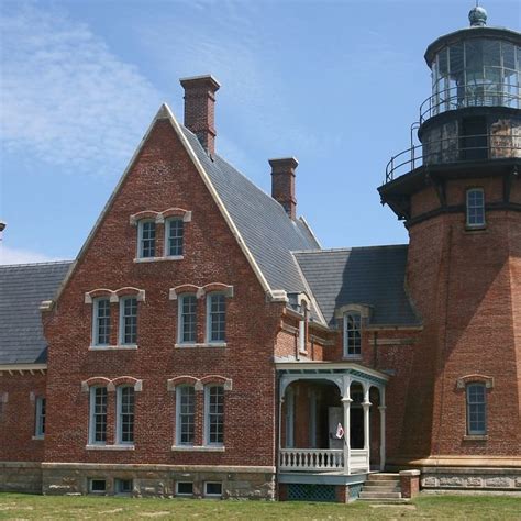 10 Best Lighthouses Around The Usa Lighthouse Beautiful Lighthouse