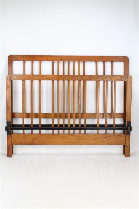 Browse christie's upcoming auctions, exhibitions and events. Antique Edwardian Oak Double Bed