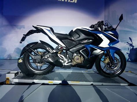 The popular motorcycle now also comes in a laser black, nuclear blue and dyno red paint schemes. GALLERY: Bajaj Pulsar 200 SS - more pix of the Production ...