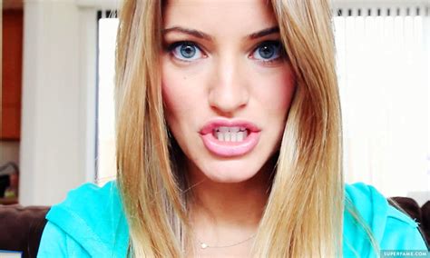 Ijustine Responds To Accusations That She S A Fake Gamer Girl Superfame