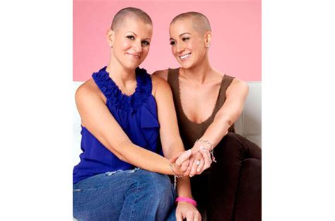 Kellie Pickler Shaves Her Head To Support Friend With Breast Cancer