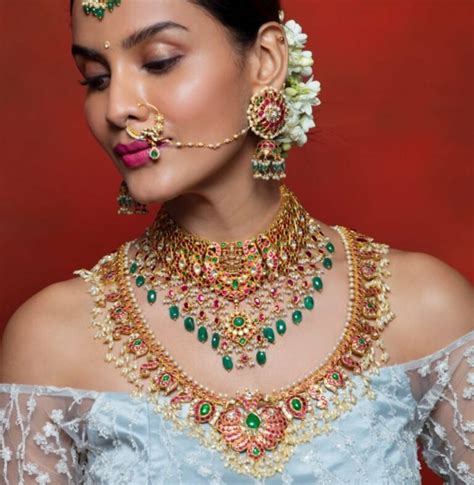 Antique Gold Kundan Necklace Set Indian Jewellery Designs