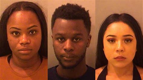 Mar 12, 2015 · 5 reasons to report card fraud to police. 3 flew from Orlando to commit credit card fraud in Gurnee, police say - ABC7 Chicago