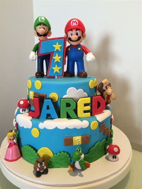 A mario cake for an 18th birthday. Best 25+ Super mario cake ideas on Pinterest | Super mario birthday, Super mario 5 and Mario ...