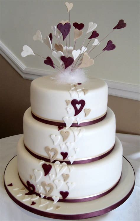 You will really amaze on how these cakes are perfectly designed. Wedding Cakes for your Memorable Day - Ohh My My