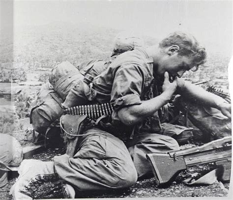 An Khe Vietnam 1st Cav Men Take A Break While Patrolling Lao Valley