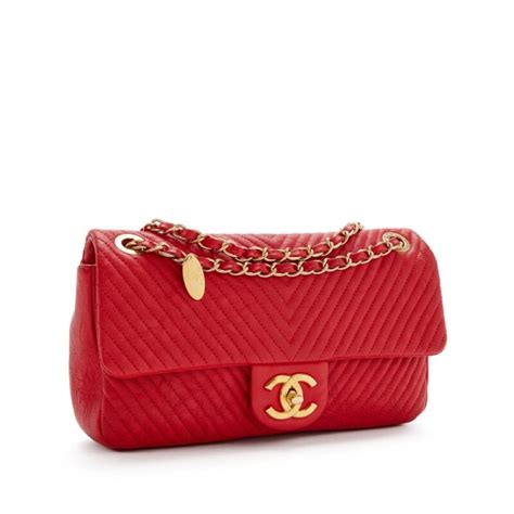 Chanel Red Chevron Quilted Distressed Calfskin Medium Classic Single