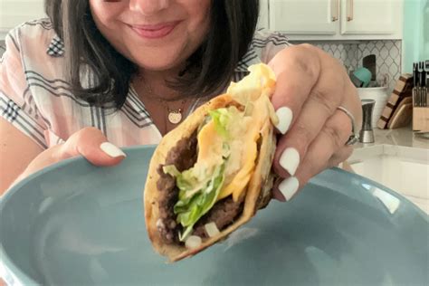 Crispy Smashed Burger Tacos Are Trending And So Tasty