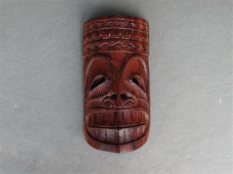 Tiki Statue Wooden Tiki Mask French Polynesia Maori Craftsmanship Marquise Islands Sculpture