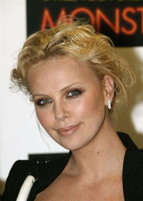 saturday night live 10 amazing facts about charlize theron photo 1710876