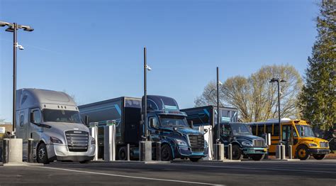 Daimler Trucks North America, Portland General Electric Open First-Of ...