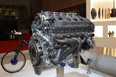 内燃機関超基礎講座 レースエンジン屋魂で開発した量産v10 トヨタ1lr Gue レクサスlfa ｜クーペ・スポーツカー｜motor