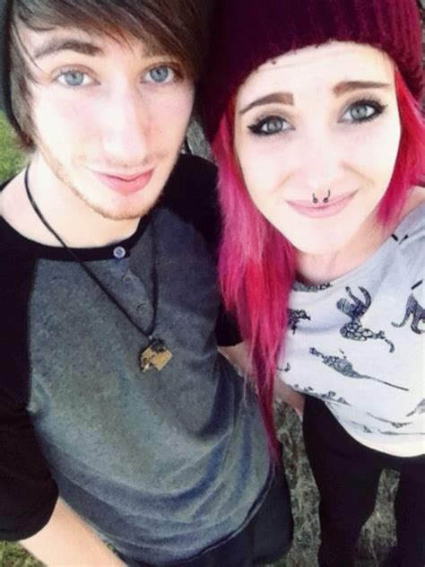 Indie scene hair female character inspiration classy aesthetic haircuts for long hair dark hair female characters pretty people my hair long hair styles. Cute indie scene alternative couple girl with pink red ...