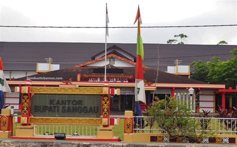 Kantor Bupati Sanggau Kalimantan Barat Indonesia Borneo Bombastic Borneo