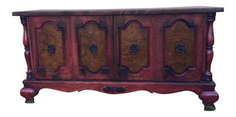 This low contemporary sideboard is characterised by its sleek leg feature. Contemporary Red Low Sideboard | Low sideboard ...