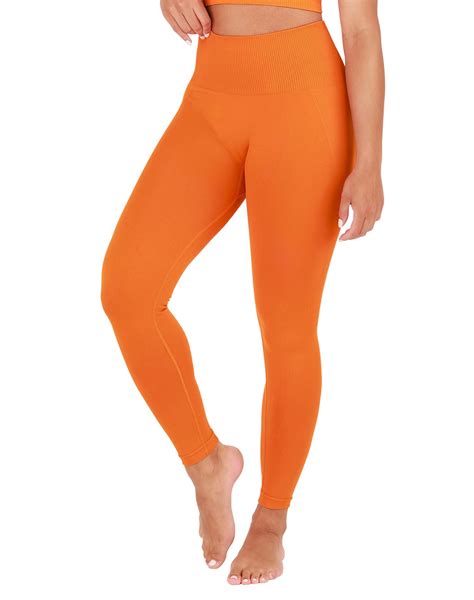 15 Best Yoga Pants In 2022 According To Yoga Instructors Glamour