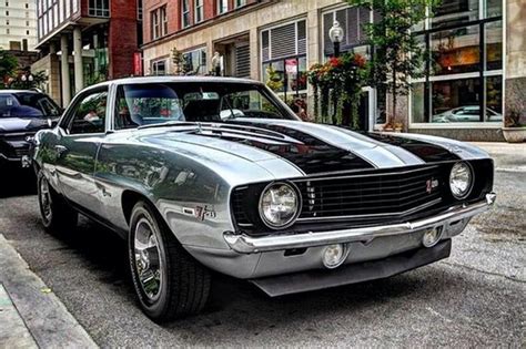 Afternoon Drive Classic Muscle Cars That Define Cool 30