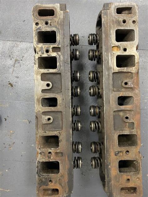 2 Olds 350 Cylinder Heads These Are Big 8 Num 411 929 Used Local