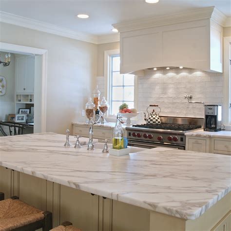There, it decorates the cabinet furniture and also the kitchen itself. 5 Ideas for Kitchen Countertops - Eagle Creek Floors