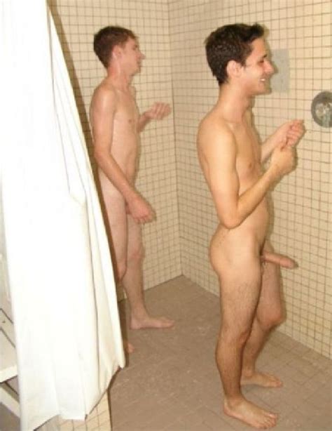 Naked Gay Men In The Shower Eyvvti
