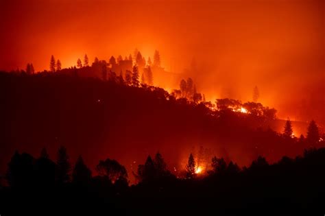 Dead In Cars And Homes Northern California Fire Toll At 42 Twin Cities