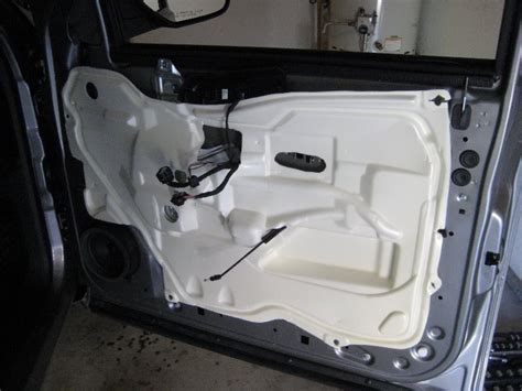 Chevrolet Silverado Interior Door Panel Removal Guide 043