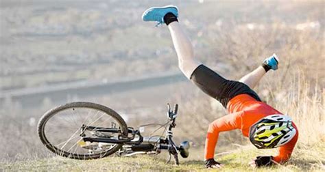 Cycling Injuries Symptoms Causes Treatment And Rehabilitation