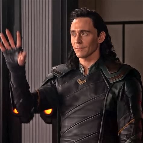 Tom Hiddleston Thorragnarok Click On The Image For More Loki