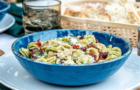Celebrity Chef Geoffrey Zakarian Shares His Favorite Pasta Salad Recipe