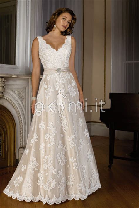 Raffinato, elegante e romantico, l'abito da sposa in pizzo è spesso associato allo stile. Abiti vintage da sposa