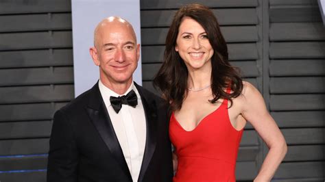 Jeff Bezos S Ex Wife Mackenzie Scott Gives Away Bn